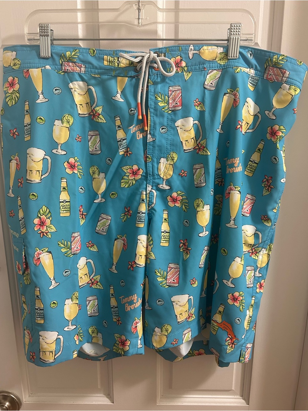 NWT Tommy Bahama Tommy Brewhama Swim Trunks Mens 1XL 1xlb Blue Beer Board Shorts